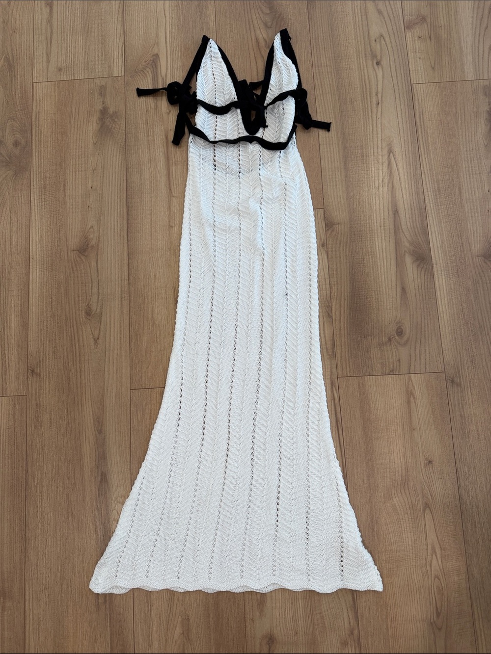 Amazon White Maxi Knit Dress with Black Trim